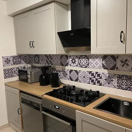 Готель : Maison Entiere, 3 Chambres, Jardin Prive 3*