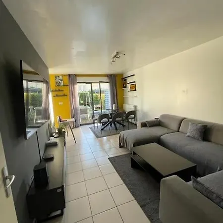: Maison Entiere, 3 Chambres, Jardin Prive 3*