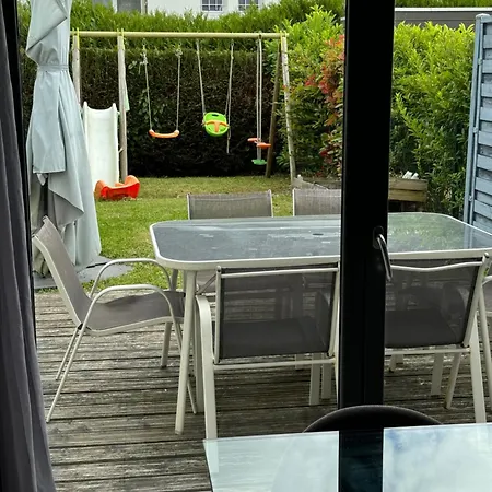 ホテル : Maison Entiere, 3 Chambres, Jardin Prive トゥール